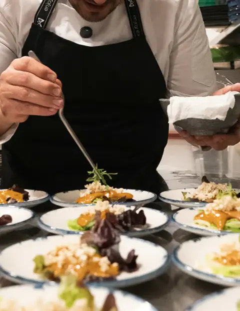 Emplatado en serie. Todos los platos a la vez