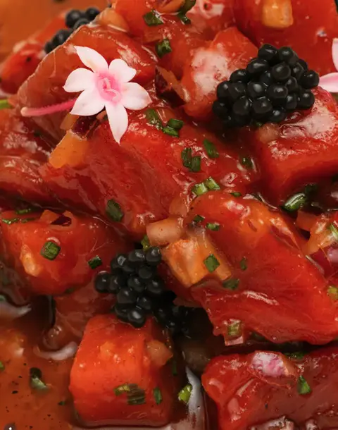 Atún con moras. El contraste de la casa