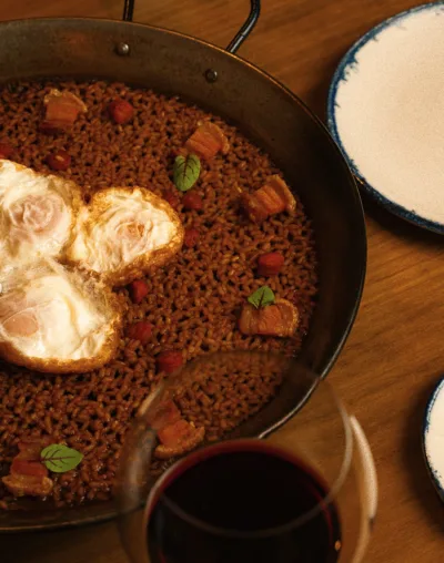Arroz con huevo de corral